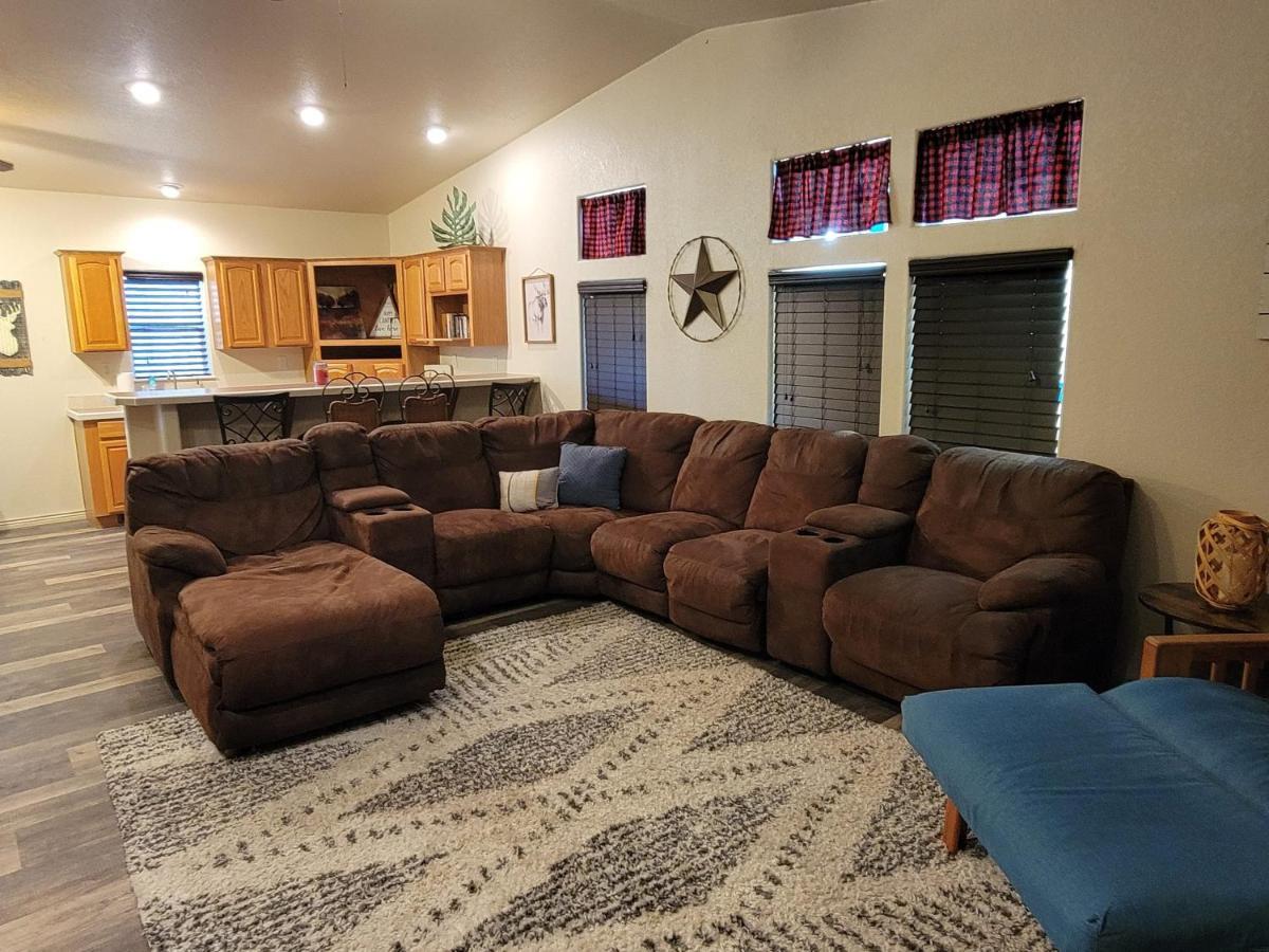 Parker Strip Pool House With Game Room! Dış mekan fotoğraf